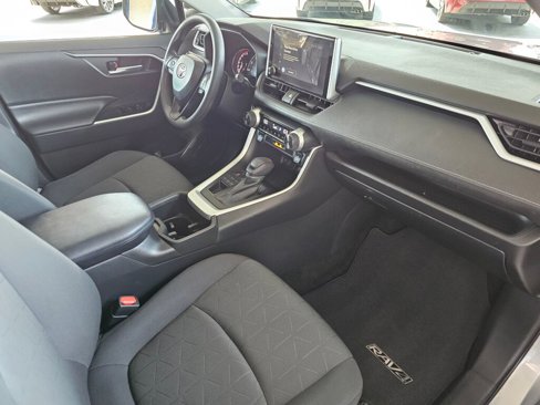 Used 2023 Toyota RAV4 XLE w/ Convenience Package image 11