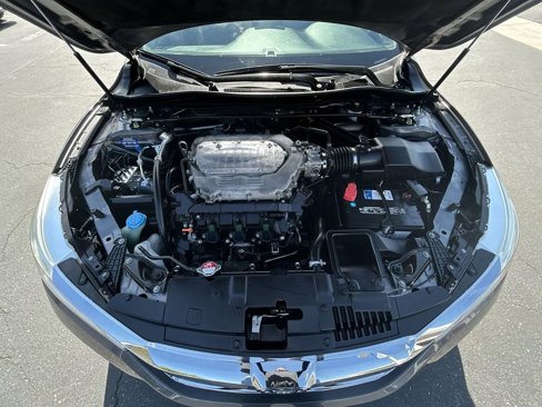 Used 2017 Honda Accord Touring image 26