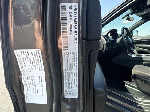 Used 2021 Jeep Grand Cherokee Laredo image 35
