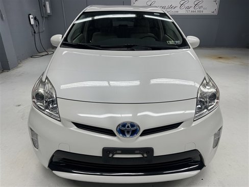 Used 2014 Toyota Prius Two image 10
