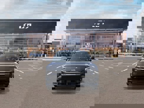 New 2025 Kia K4 LXS image 2