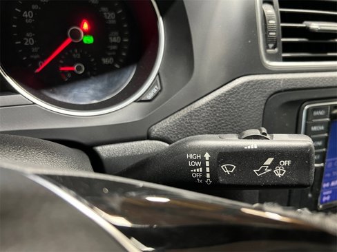 Used 2017 Volkswagen Jetta SE image 37