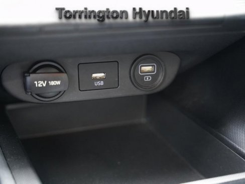 Used 2022 Hyundai Elantra SEL w/ Cargo Package image 23