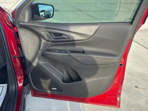 Used 2024 Chevrolet Equinox RS w/ RS Leather Package image 24