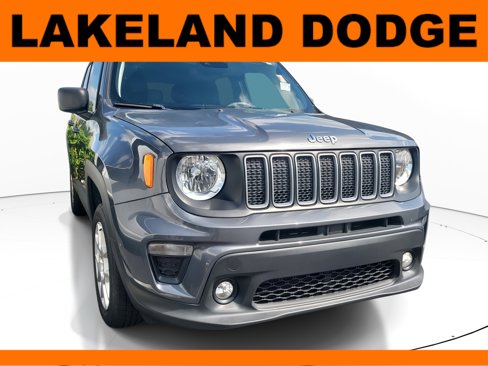 Used 2022 Jeep Renegade Latitude image 1