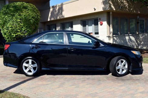 Used 2013 Toyota Camry SE image 13