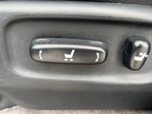 Used 2014 Toyota Land Cruiser image 15
