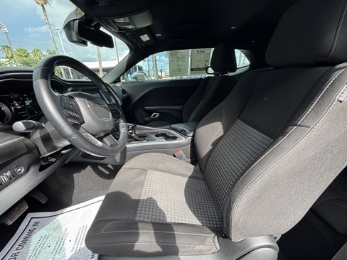 Used 2022 Dodge Challenger SXT w/ Blacktop Package image 15