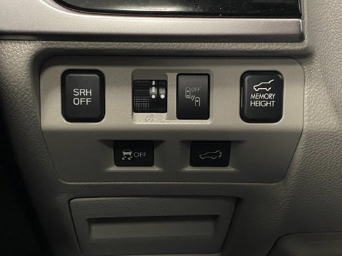 Used 2017 Subaru Forester 2.5i Limited image 15