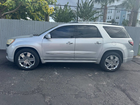 Used 2013 GMC Acadia Denali image 3
