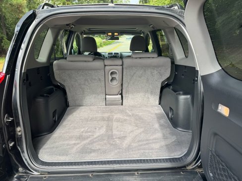 Used 2011 Toyota RAV4 2WD image 22