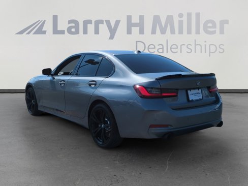 Used 2023 BMW 330i Sedan w/ Convenience Package image 3