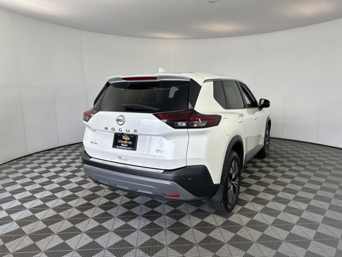 Used 2023 Nissan Rogue SV image 10