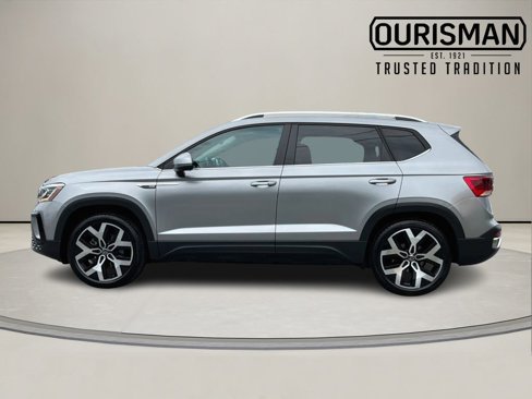 Used 2022 Volkswagen Taos SEL image 3