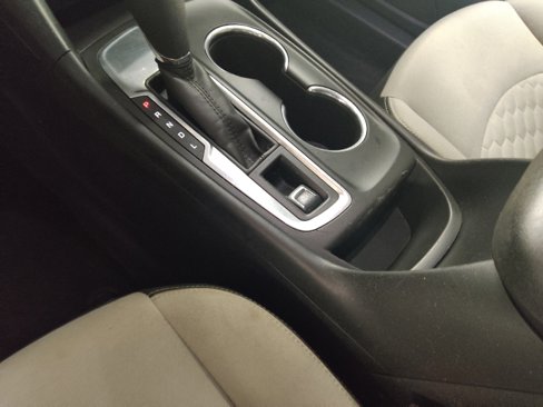 Used 2019 Chevrolet Equinox LS image 26