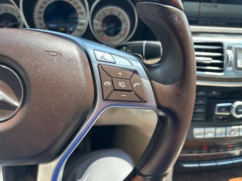 Used 2014 Mercedes-Benz E 350 Sedan image 24