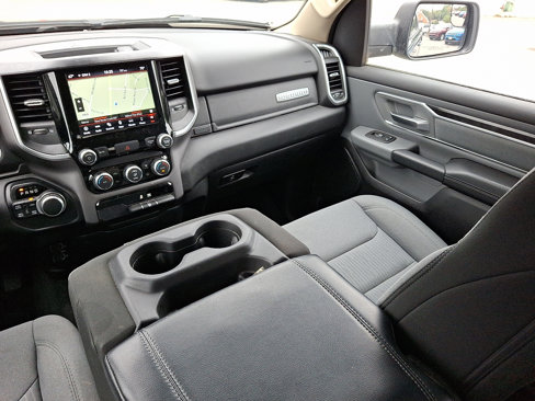 Used 2019 RAM 1500 Big Horn image 16