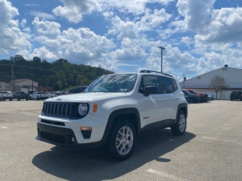 Used 2022 Jeep Renegade Latitude w/ Convenience Group image 5
