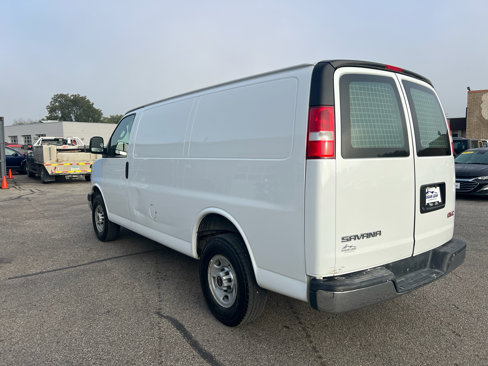 Used 2017 GMC Savana 2500 image 4