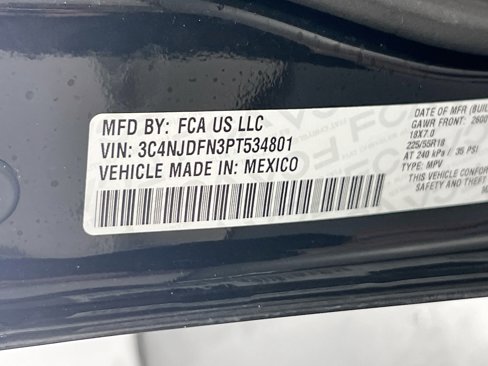 Used 2023 Jeep Compass Latitude image 30
