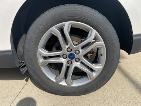 Used 2016 Ford Edge Titanium w/ Technology Package image 6