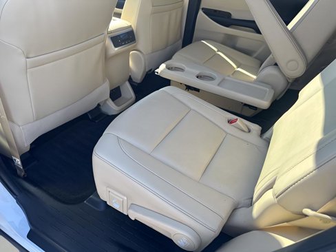 Used 2019 Toyota Highlander XLE image 20