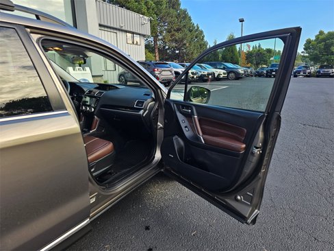 Used 2018 Subaru Forester 2.5i Touring w/ Popular Package #2 image 10