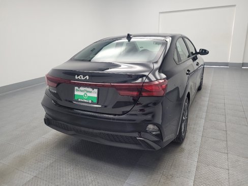Used 2024 Kia Forte LXS image 7