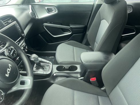 Used 2023 Kia Soul LX w/ Option Group 015 image 3