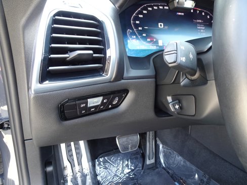 Used 2022 BMW M8 Competition w/ M Carbon Exterior Package image 15