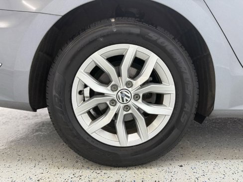 Used 2016 Volkswagen Passat 1.8T S image 30