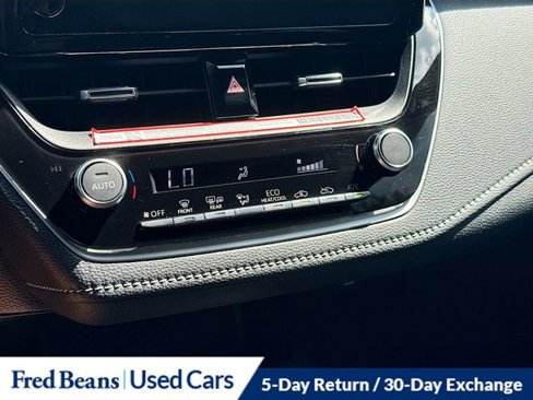 Used 2025 Toyota Corolla SE image 16