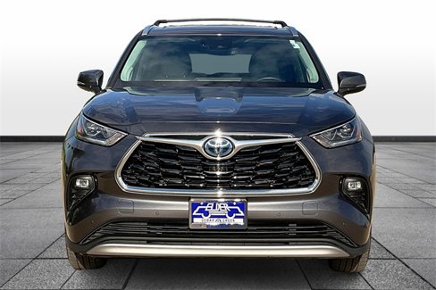 Used 2021 Toyota Highlander Platinum image 3