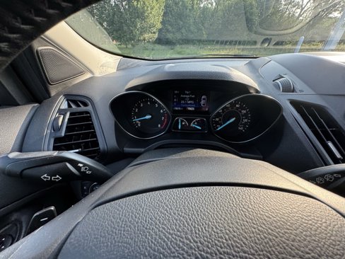 Used 2018 Ford Escape SE w/ SE Sport Appearance Package image 48