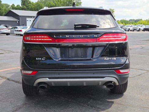 Used 2017 Lincoln MKC Premiere image 10