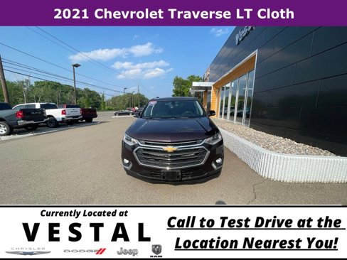 Used 2021 Chevrolet Traverse LT image 3