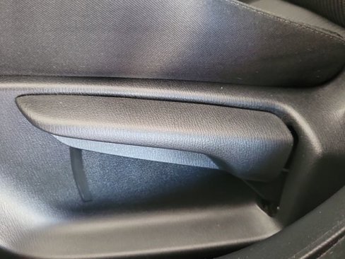 Used 2015 MAZDA MAZDA3 i Touring w/ Technology Package image 14