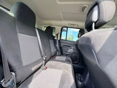 Used 2017 Jeep Patriot Sport image 21