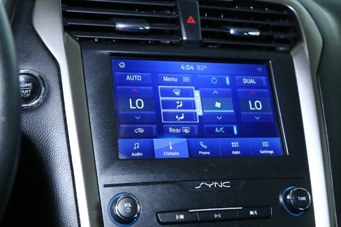 Used 2020 Ford Fusion SE image 25