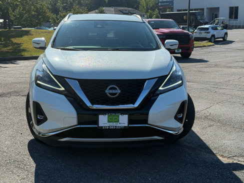 Used 2023 Nissan Murano SV image 2
