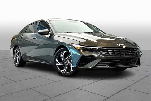 Used 2024 Hyundai Elantra SEL w/ Convenience Package image 2