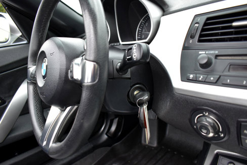 Used 2006 BMW Z4 3.0i image 45