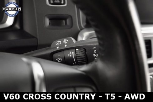 Used 2016 Volvo V60 T5 Cross Country w/ Climate Package image 26