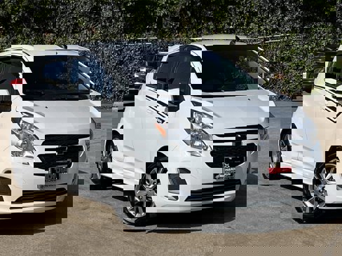 Used 2016 Chevrolet Spark LT image 2