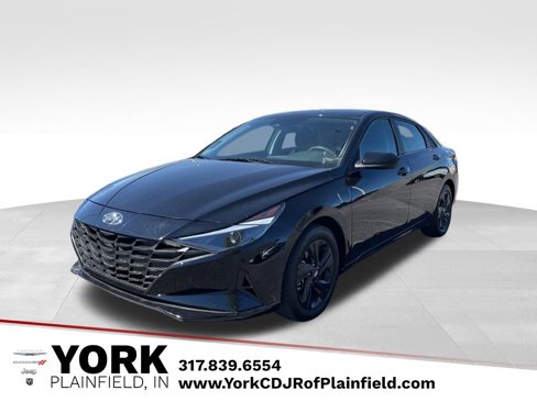 Used 2023 Hyundai Elantra SEL w/ Cargo Package image 1