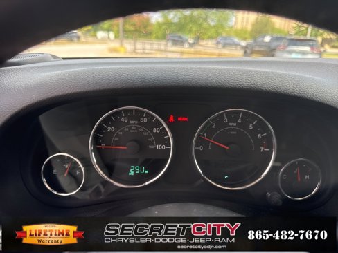 Used 2018 Jeep Wrangler Unlimited Sahara image 35