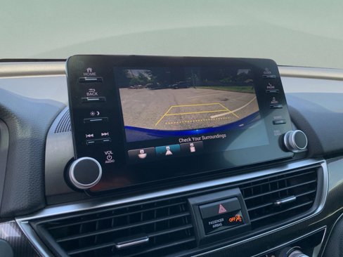 Used 2018 Honda Accord Sport image 29