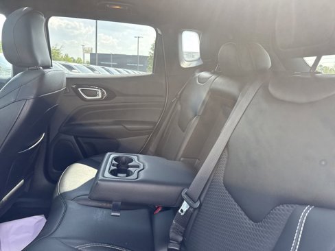 Used 2023 Jeep Compass Altitude w/ Sun and Sound Group image 11