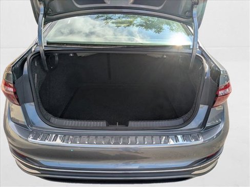 Used 2022 Volkswagen Jetta SEL image 7