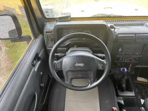Used 2006 Jeep Wrangler X w/ Tire & Wheel Group (Ecco) image 11